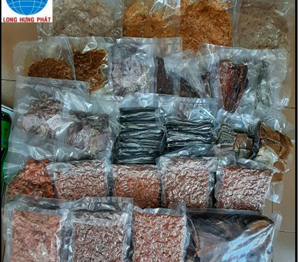 gửi đồ ăn vặt đi Mỹ